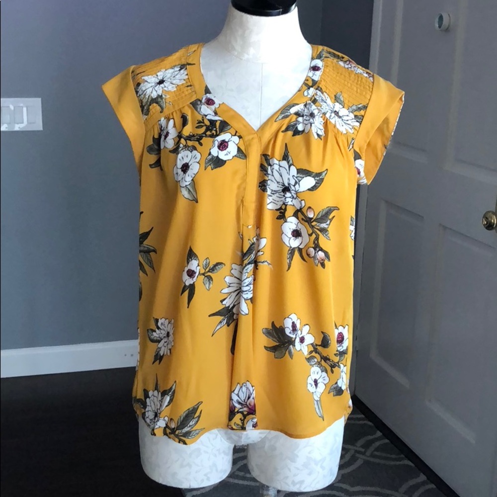 Olive + Oak Floral Top